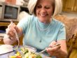 Как правильно сбалансировать питание женщин после 50 лет
