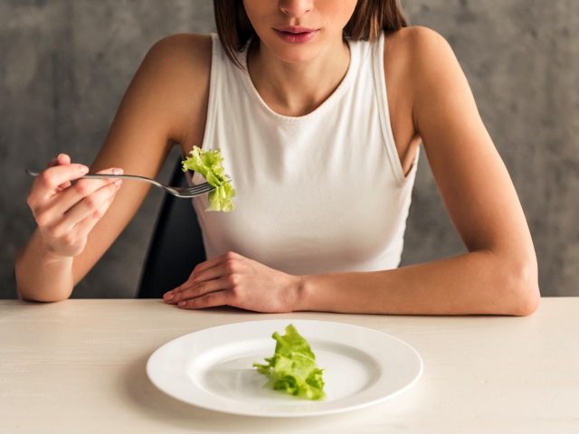 Питание при анорексии: 6 непростительных ошибок
